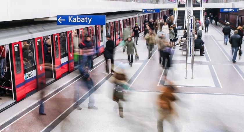 Zamknięto 5 stacji metra. Bielany i Żoliborz odcięte