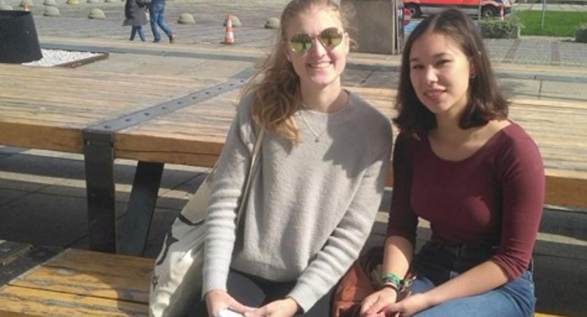Zoe i Nina przyjechały do Warszawy z Belgii