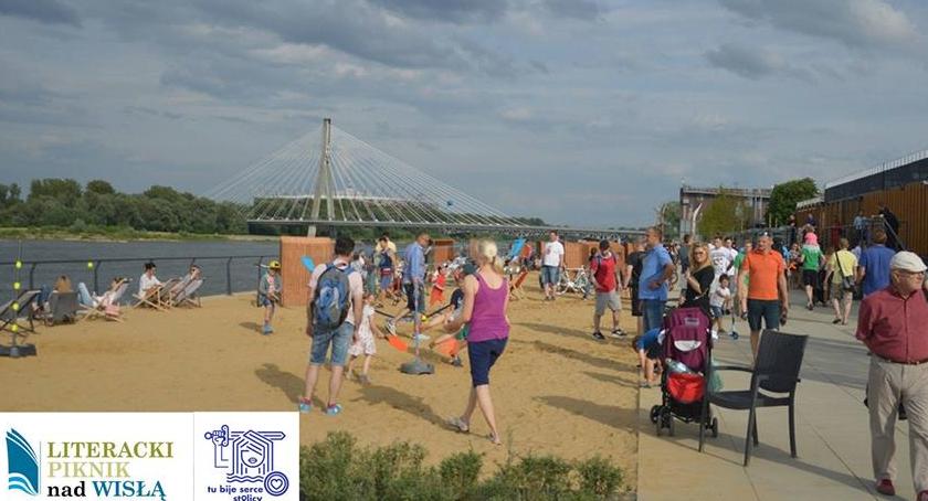 Literacki piknik nad Wisłą czyli plenerowy salon książki na bulwarach