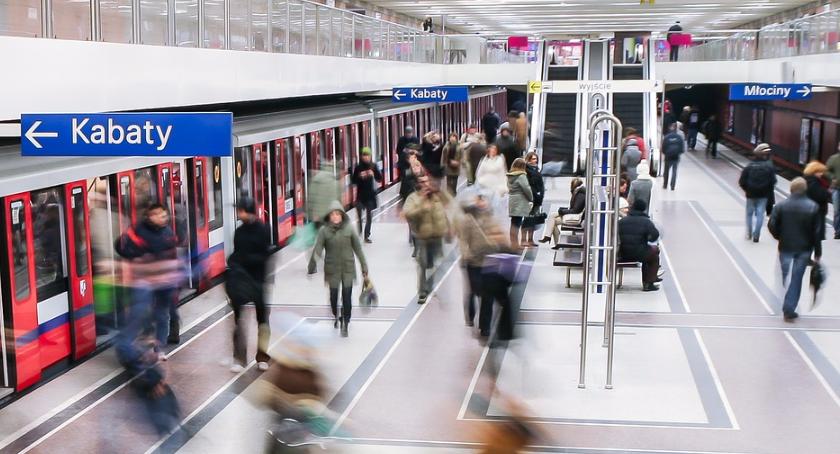 Utrudnienia w kursowaniu linii metra M1