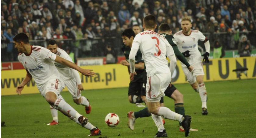 Legia na pierwszym miejscu tabeli po wygranej z Górnikiem 