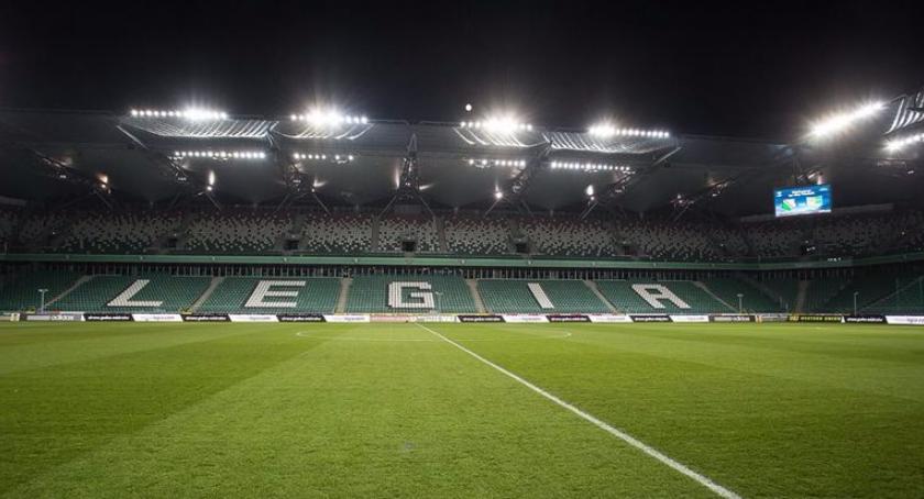 Mecz Legii. Przewidziano zmiany w komunikacji miejskiej