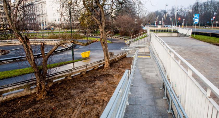 Początek zmian. Nowa rampa na placu Na Rozdrożu
