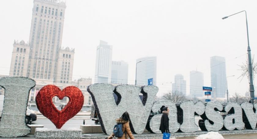 Iluminacja I love Warsaw do piątku przy ul. Marszałkowskiej