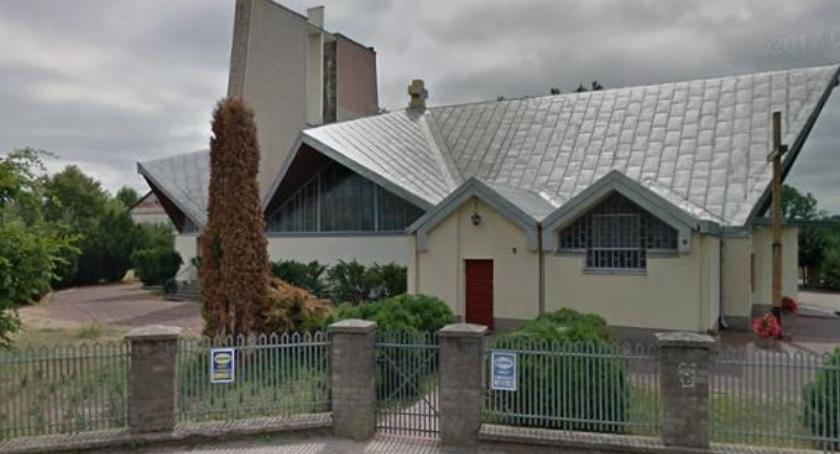 Oburzające słowa księdza na pogrzebie 15-latka. Nie chodził na religię, siał zgorszenie...