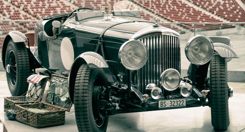 Nostalgiczna podróż w czasie czyli Auto Nostalgia 2018 [ZDJĘCIA]