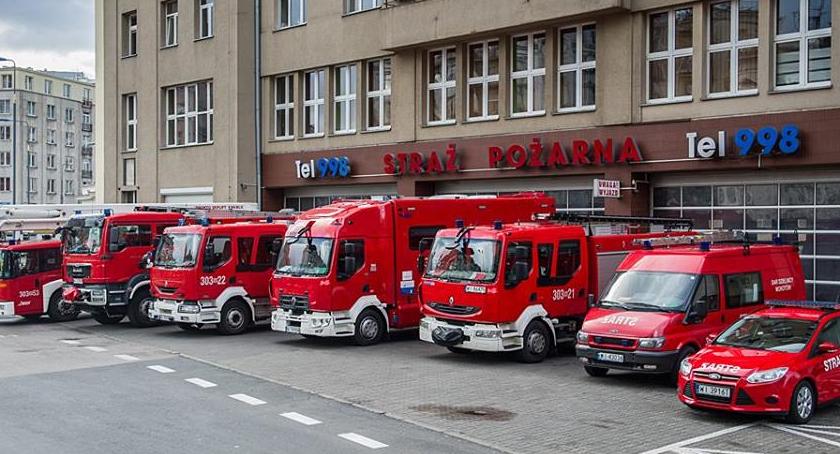 Stołeczna straż pożarna rozpoczęła nabór. Nie boisz się wyzwań? Aplikuj