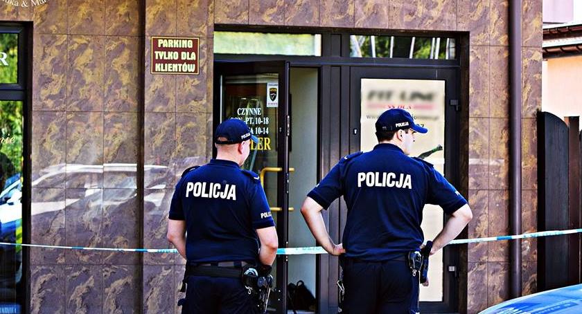 Napad na jubilera. Poszukiwania sprawców [ZDJĘCIA]