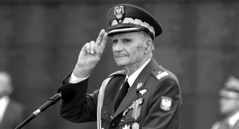 Pogrzeb gen. Zbigniewa Ścibor-Rylskiego w piątek na Powązkach