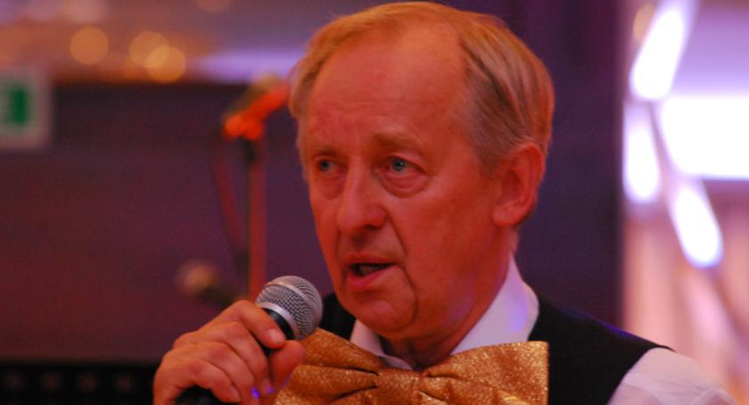 Andrzej Rosiewicz: Jestem zdecydowanie przeciwny obrażaniu uczuć religijnych katolików! 