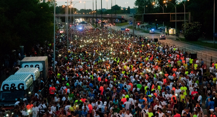 Biegnij Warszawo Nocą – bieg na stulecie Legii [ZDJĘCIA]