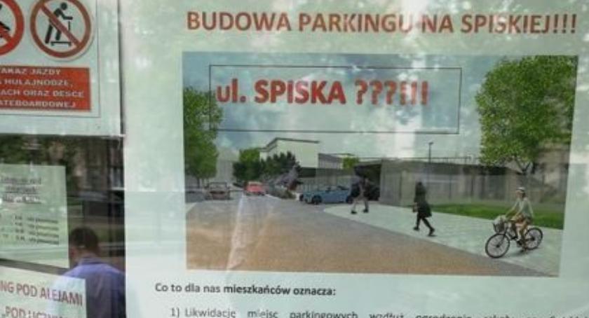 Co z planami budowy trzech parkingów? Jest raport z konsultacji