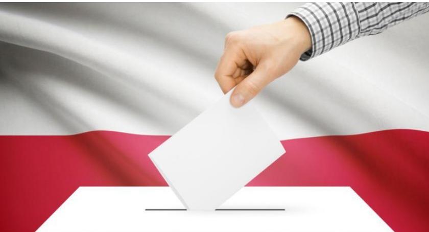 Znamy oficjalne wyniki wyborów do sejmiku mazowieckiego! Oto lista nowych radnych.