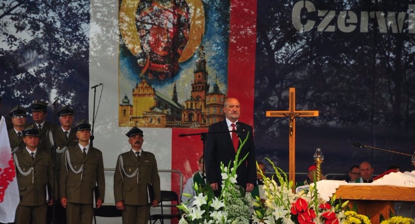 Uroczystości z okazji Czerwca’76 w Ursusie i powstania KOR