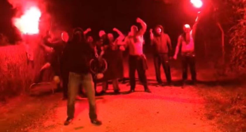 Nacjonaliści skrzykują się na marsz 11 listopada. Nie wygląda to dobrze...[FILM]