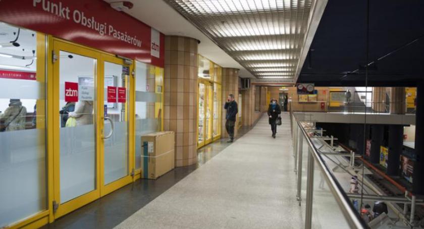 Uwaga! Awaria w Punktach Obsługi Pasażerów. Można w nich tylko kupić bilety