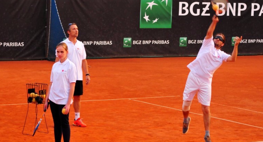 Pokaz Blind Tennis Polska na kortach Legii Warszawa 