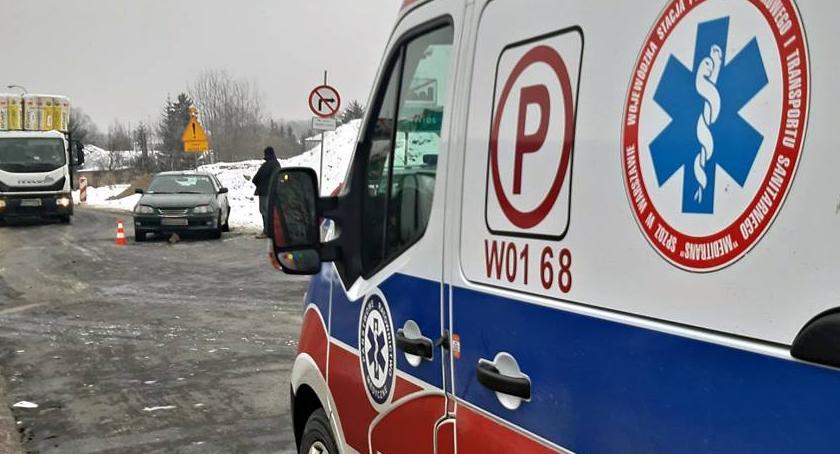 Taksówkarz bez uprawnień wymusił pierwszeństwo... [ZDJĘCIA]