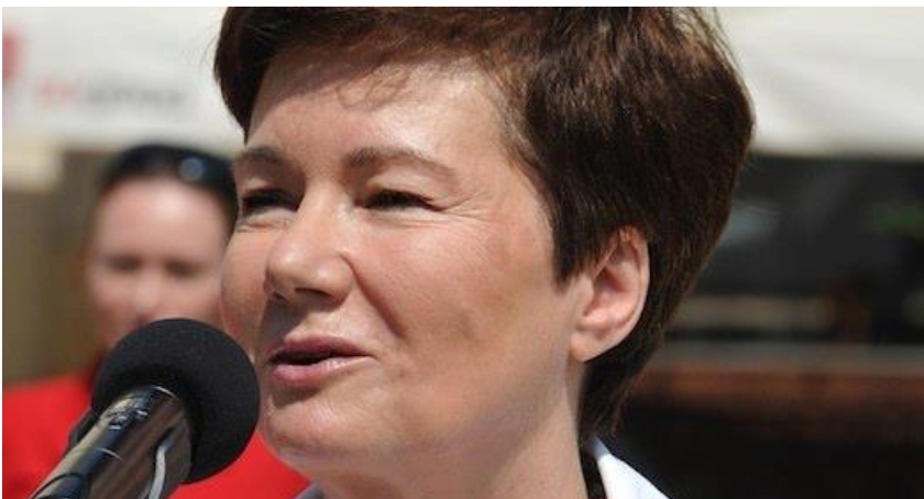 Warszawiacy popierają panią prezydent, ale… zdrada nastąpiła!