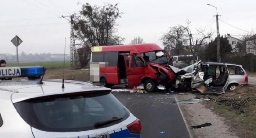 Jedna osoba zginęła, dwie są ranne. Policja szuka świadków wypadku [ZDJĘCIA]