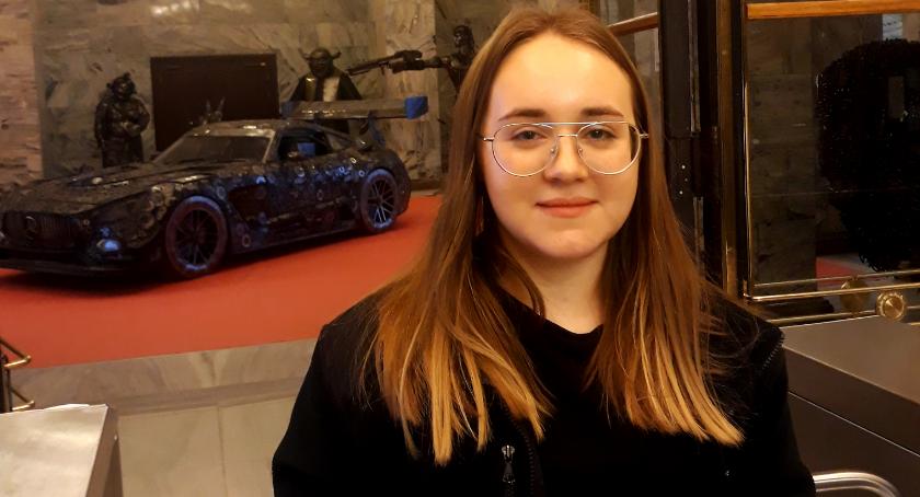 Ania opowiada o eksponatach ze złomu!