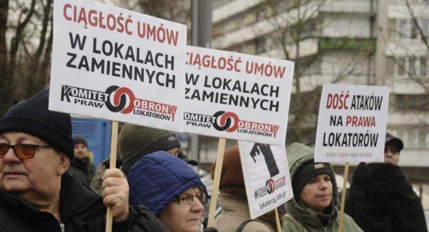 Dość ataków na prawa lokatorów - protest przed Sejmem [ZDJĘCIA]