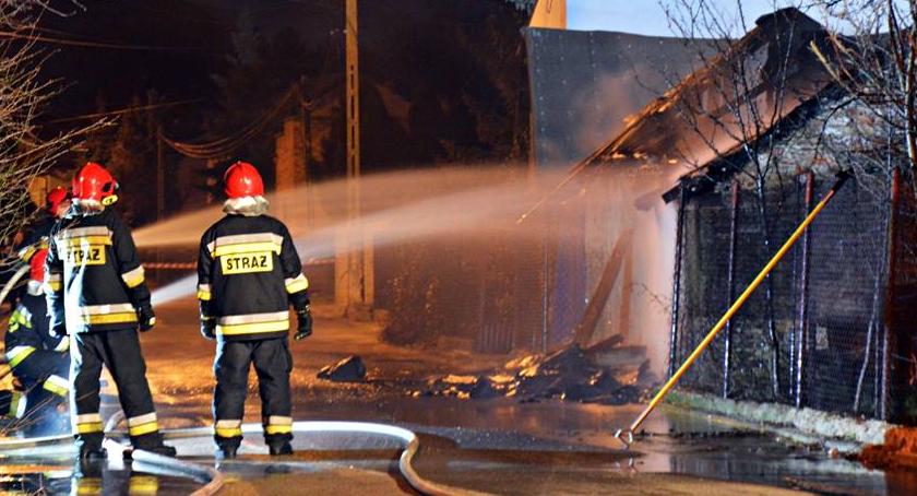 Pożar budynku gospodarczego [ZDJĘCIA]
