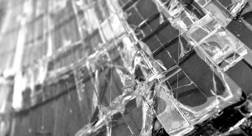 Wypadek: ucierpieli strażnicy miejscy. 