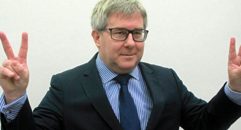 Czarnecki: Polacy powinni decydować o sobie