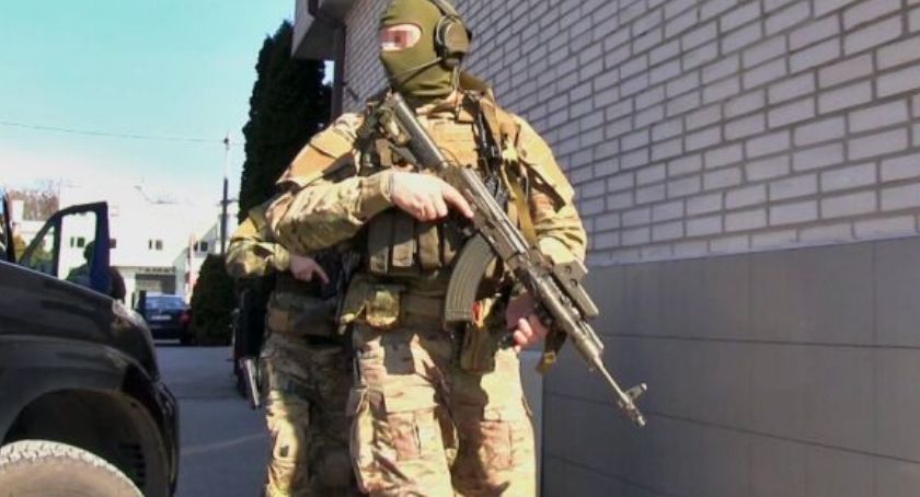 Następne zatrzymania w grupie Bukaciaka