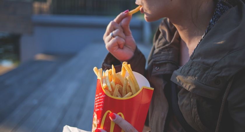 McDonald ze swoim kierunkiem studiów na Akademii Leona Koźmińskiego
