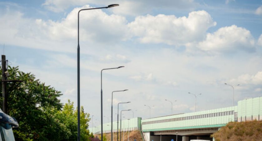 Na dwóch dzielnicach doświetlają ulice
