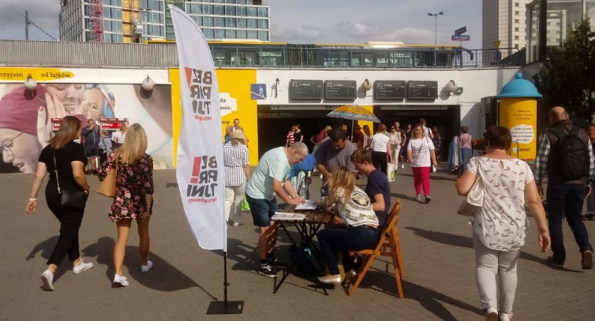 Kampania przedwyborcza trwa już w najlepsze. Rozkręca się BiS, a PiS nie widać…