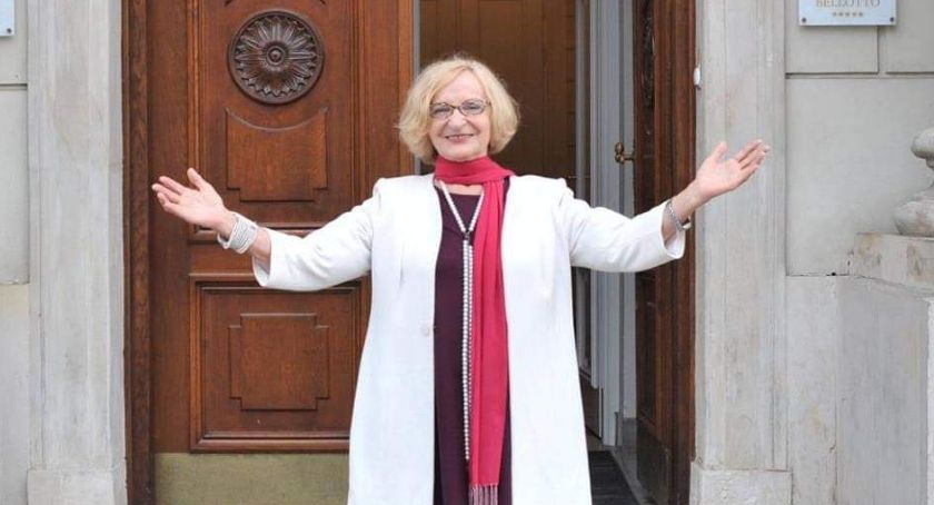 Krystyna Krzekotowska: - Trzeba zmienić stosunek do obywateli!