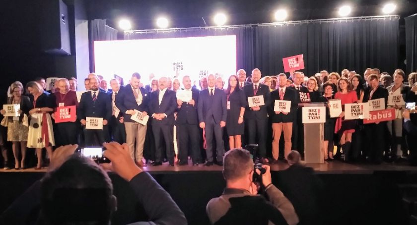 Bezpartyjni i Samorządowcy to rodząca się poważna siła polityczna polskich obywateli. Baśń?