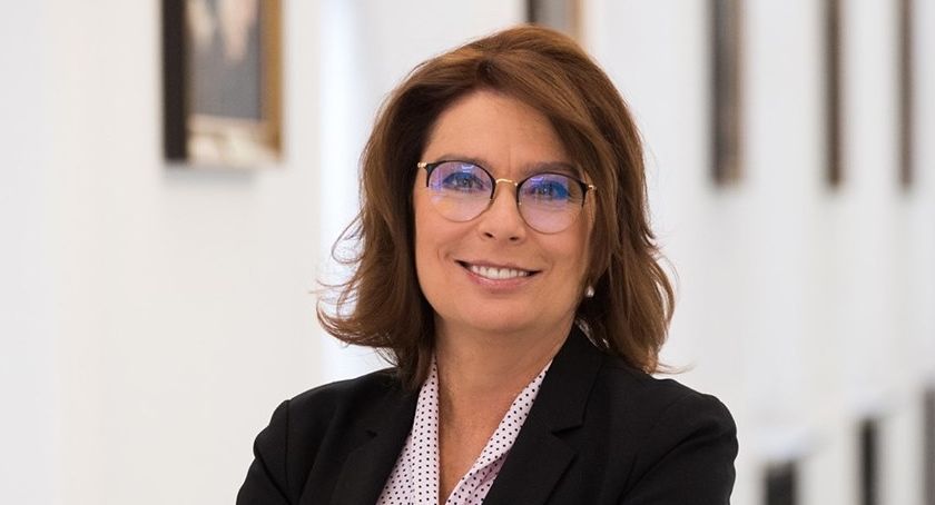 Małgorzata Kidawa-Błońska wygrywa zdecydowanie w swoim okręgu w Ursusie