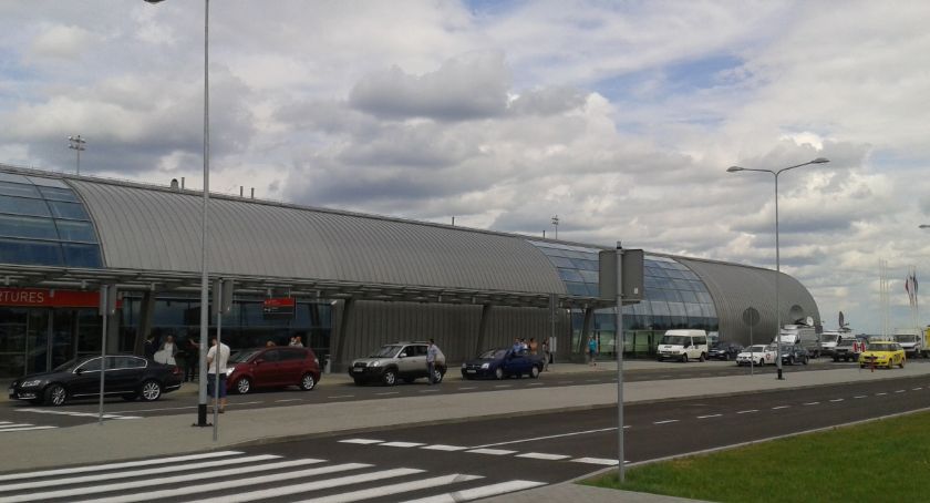 Lotnisko w Modlinie: nowy kierunek na Ukrainę