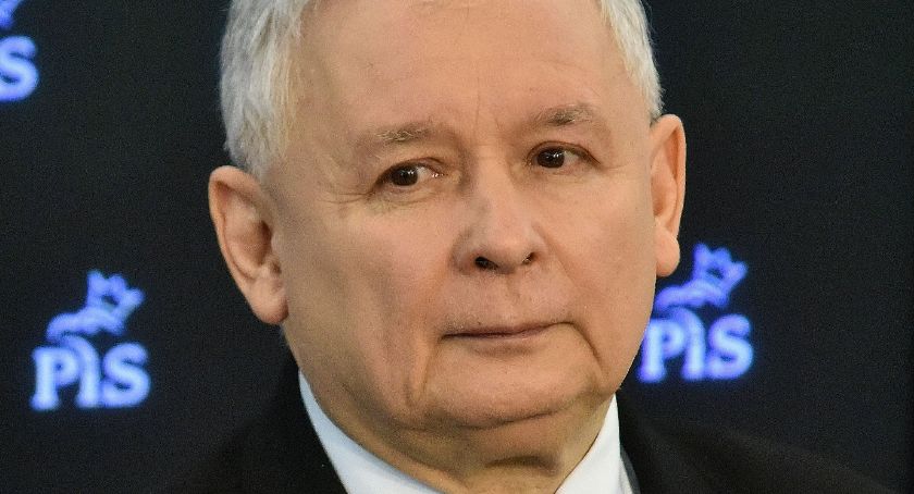 Nowy sondaż: PiS nadal na pierwszym miejscu, poparcie dla konkurenta rośnie