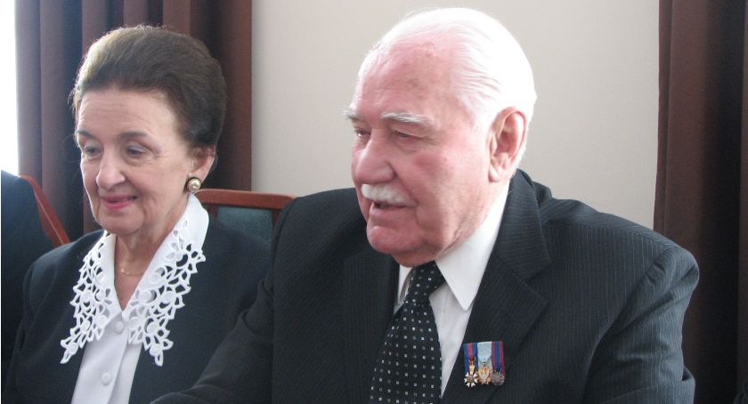 Ryszard Kaczorowski w “ramach” oficjalnych i prywatnie