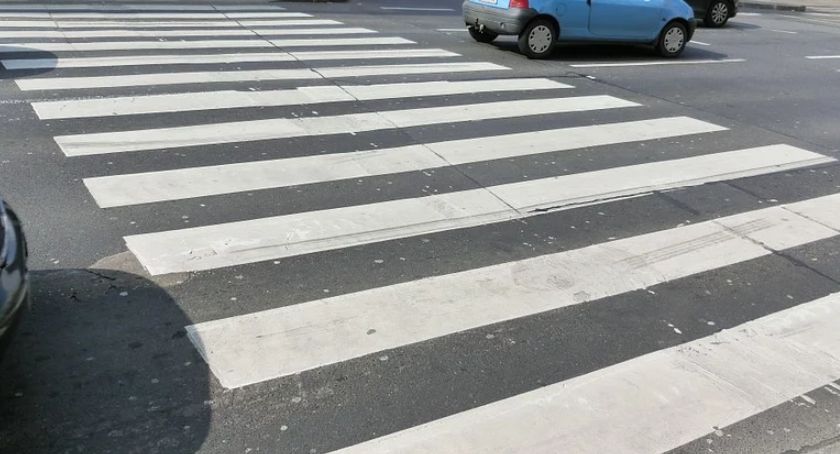 Rembertów: ciężarówka potrąciła 11-latkę na przejściu dla pieszych