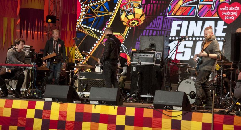 Finał WOŚP - koncert na Placu Bankowym