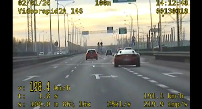 Pędził Ferrari 200 km/h po moście Północnym