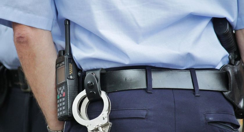 Ząbki: rozpowszechniał pornografię z udziałem małoletnich, został aresztowany