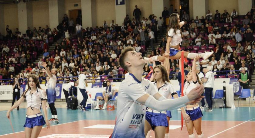 Skra Bełchatów pokonana na Torwarze [ZDJĘCIA]