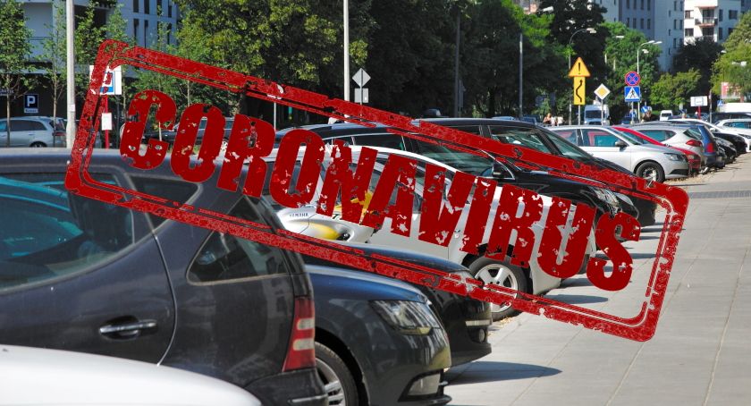 Zniesienie opłat za parkowanie w centrum. Kraków znosi, Warszawa czeka...