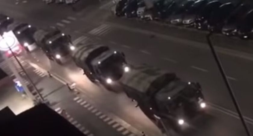 Raport z oblężonego miasta(7) - telefon z nieba