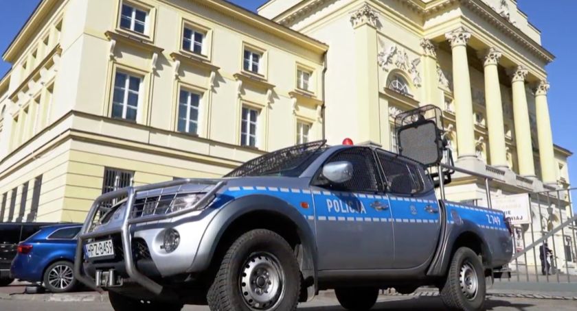Akcja policyjna: Zostań w Domu [FILM]