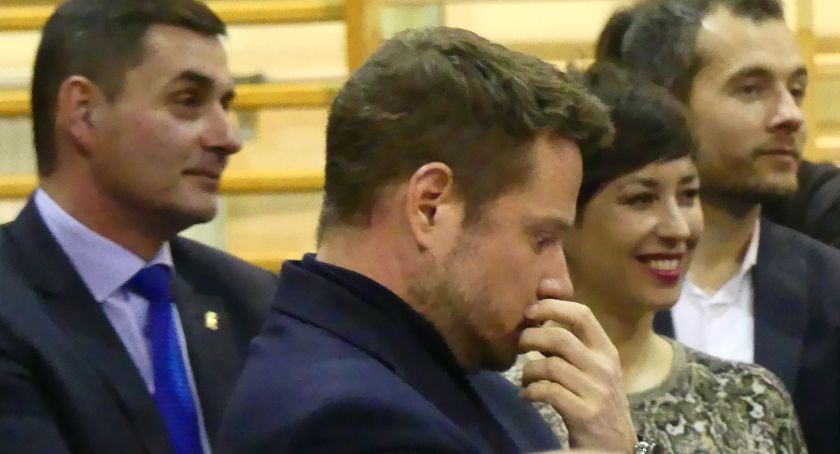 Prezydent Trzaskowski - panika czy roztropne działanie?