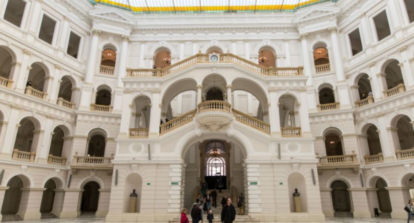 Politechnika Warszawska zaleca zastrzeżenie dowodów