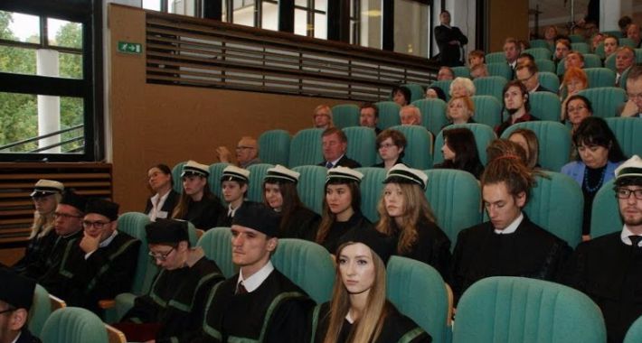 Przeżyć za 1000 zł. Na co dziś wydają studenci?